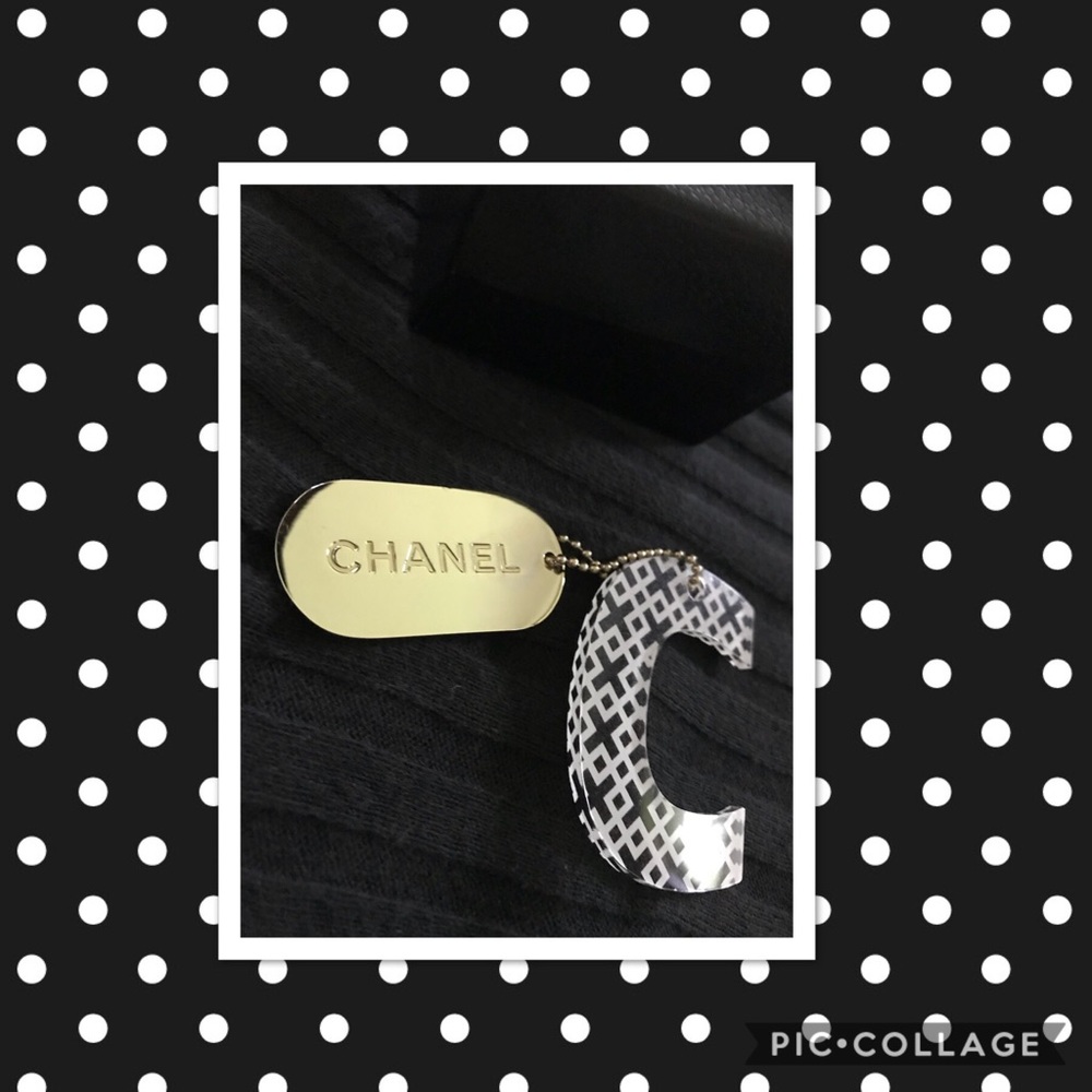Authentic Chanel Keychain - Picture 4 of 8